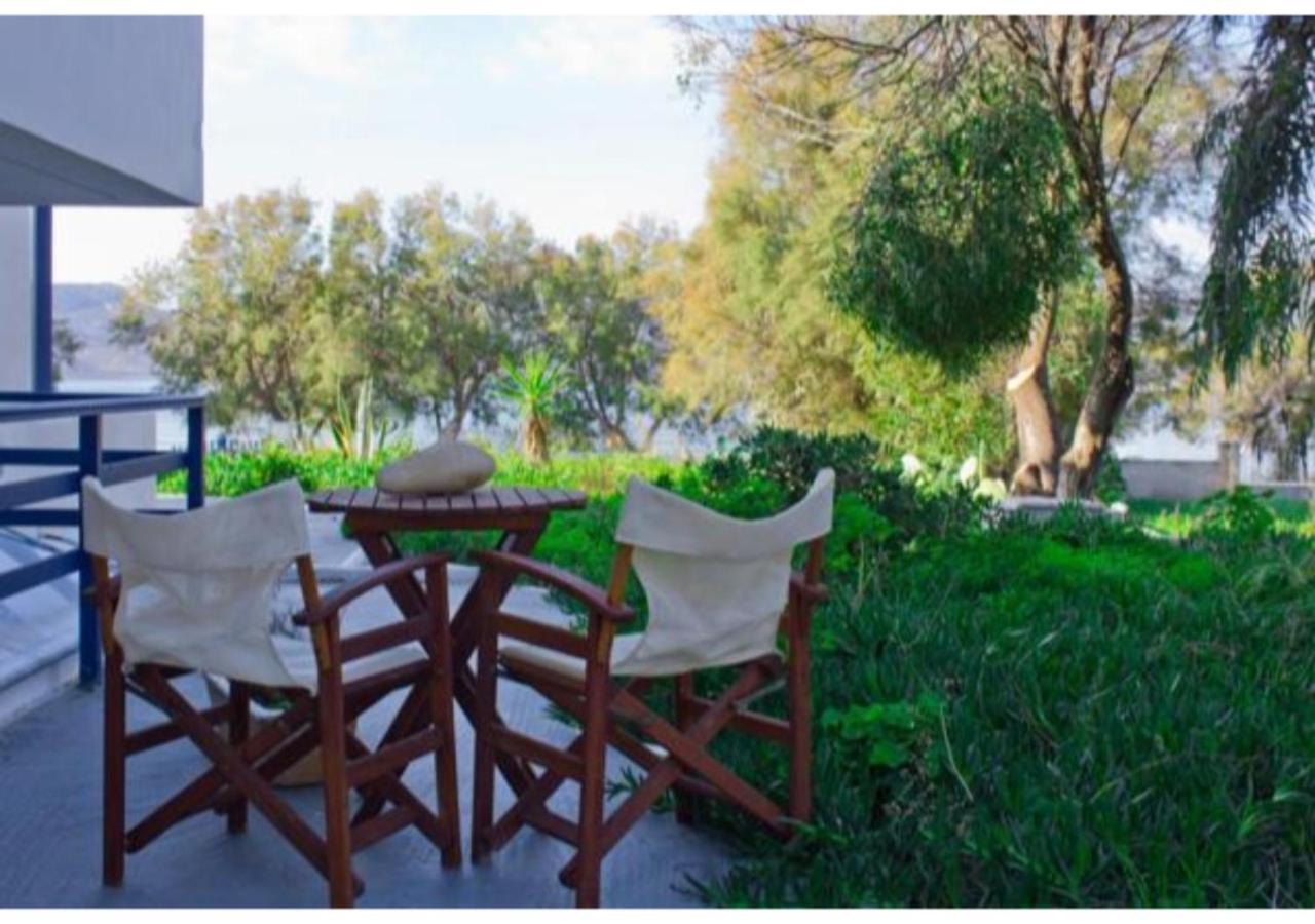 Apartments With View 아다마스 외부 사진
