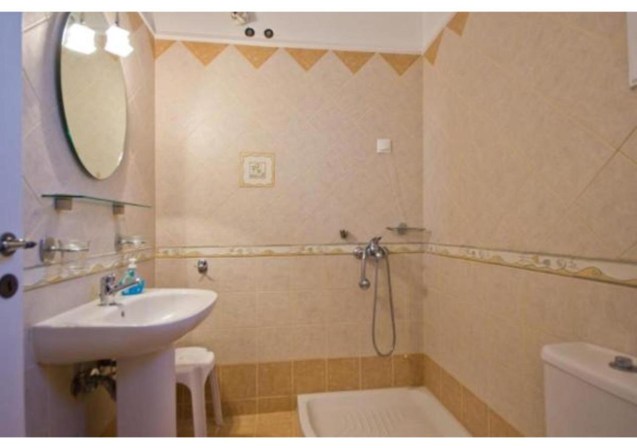 Apartments With View 아다마스 외부 사진