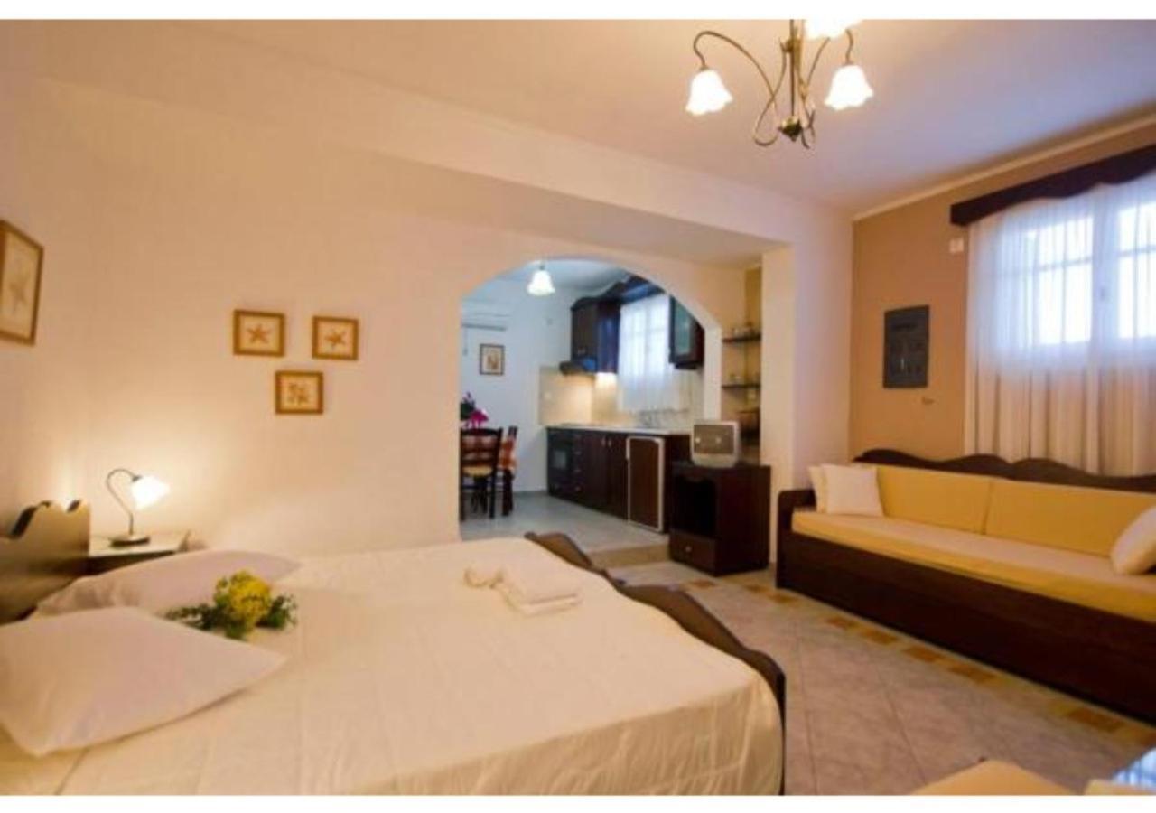 Apartments With View 아다마스 외부 사진