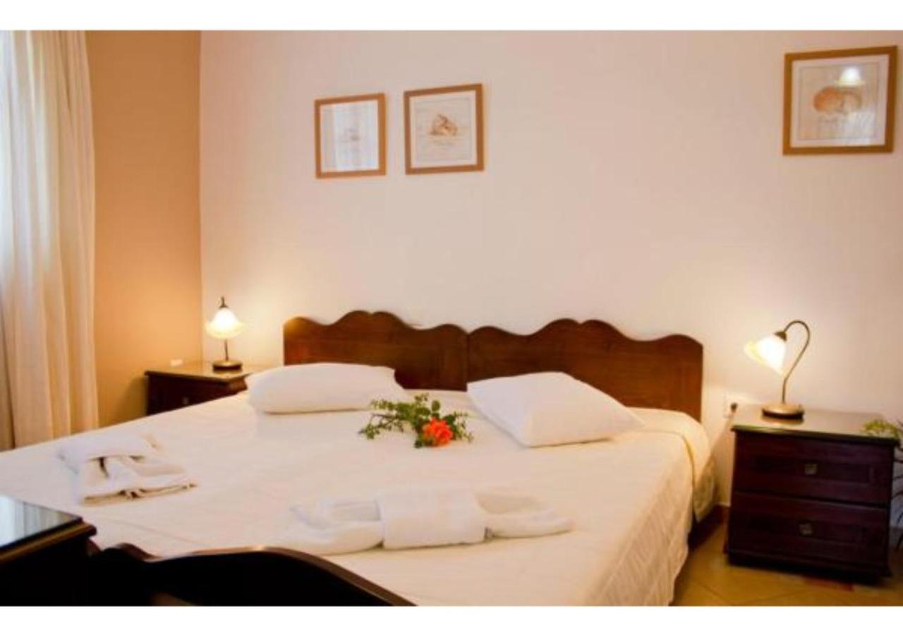 Apartments With View 아다마스 외부 사진