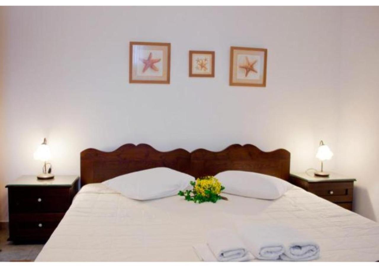 Apartments With View 아다마스 외부 사진